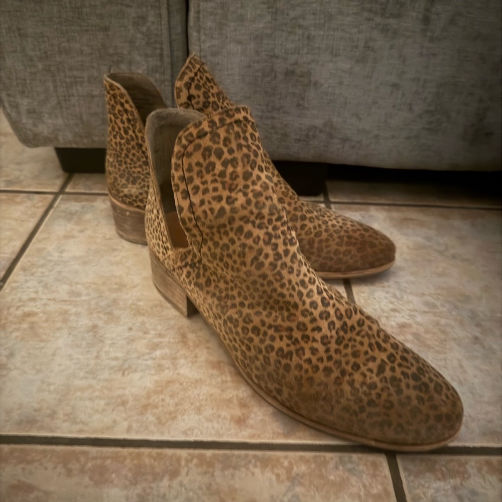 Coconuts by Matisse Tan Leopard Ankle Booties